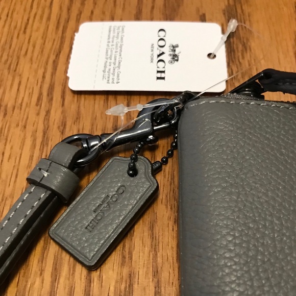 NWT Coach Wristlet Or Small Wallet - Picture 6 of 11